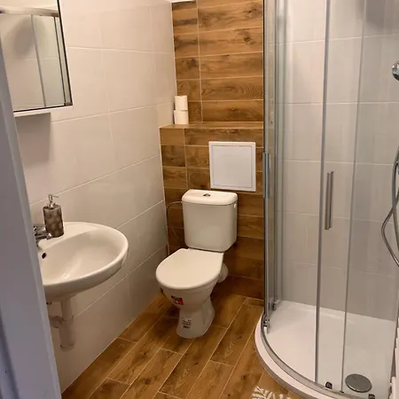 Za Kostelem Apartman Husinetz